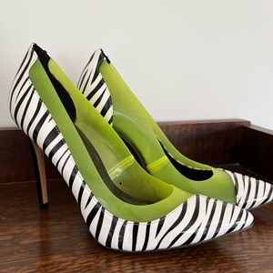 Size 10 zebra print heels